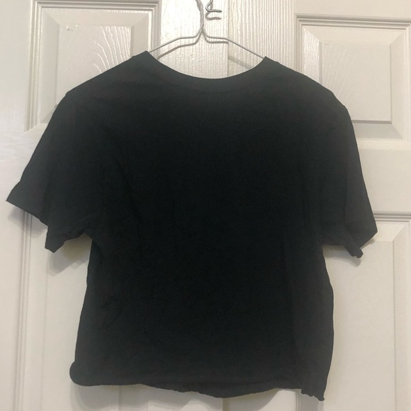 Cute Cropped Top🩶 - Picture 3 of 3